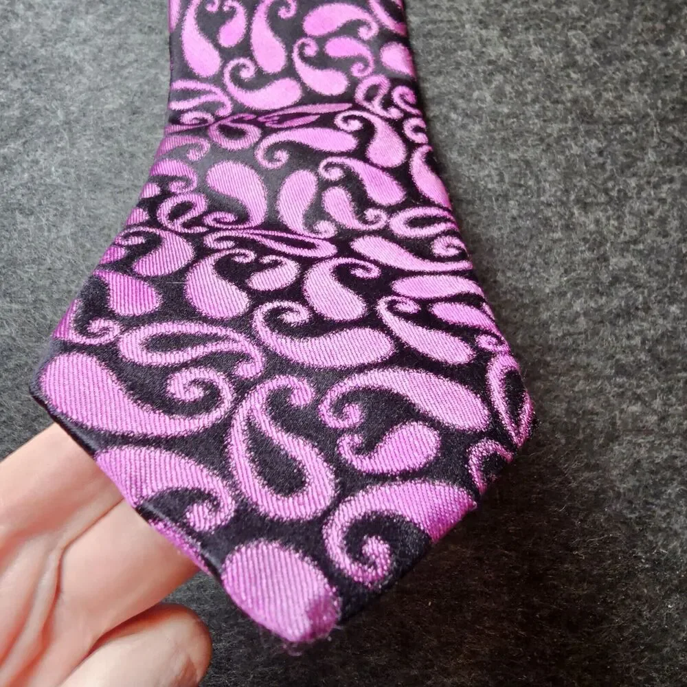 Ted Baker Tie 100% Italian Silk Paisley Purple Designer London Luxury USA 60